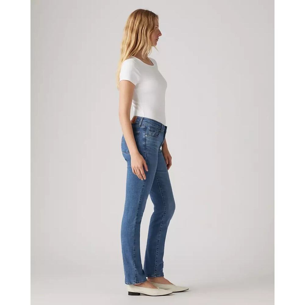 Levi’s Classic Straight Fit Medium Wash Jeans Size 8